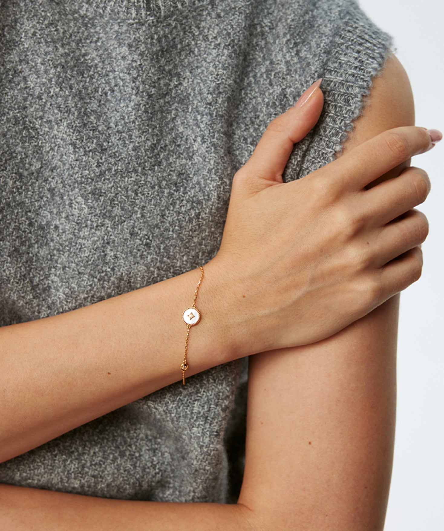 Gold Vermeil Mother of Pearl Bracelet with Pavé Accent – Aura Collection | MaiaMina