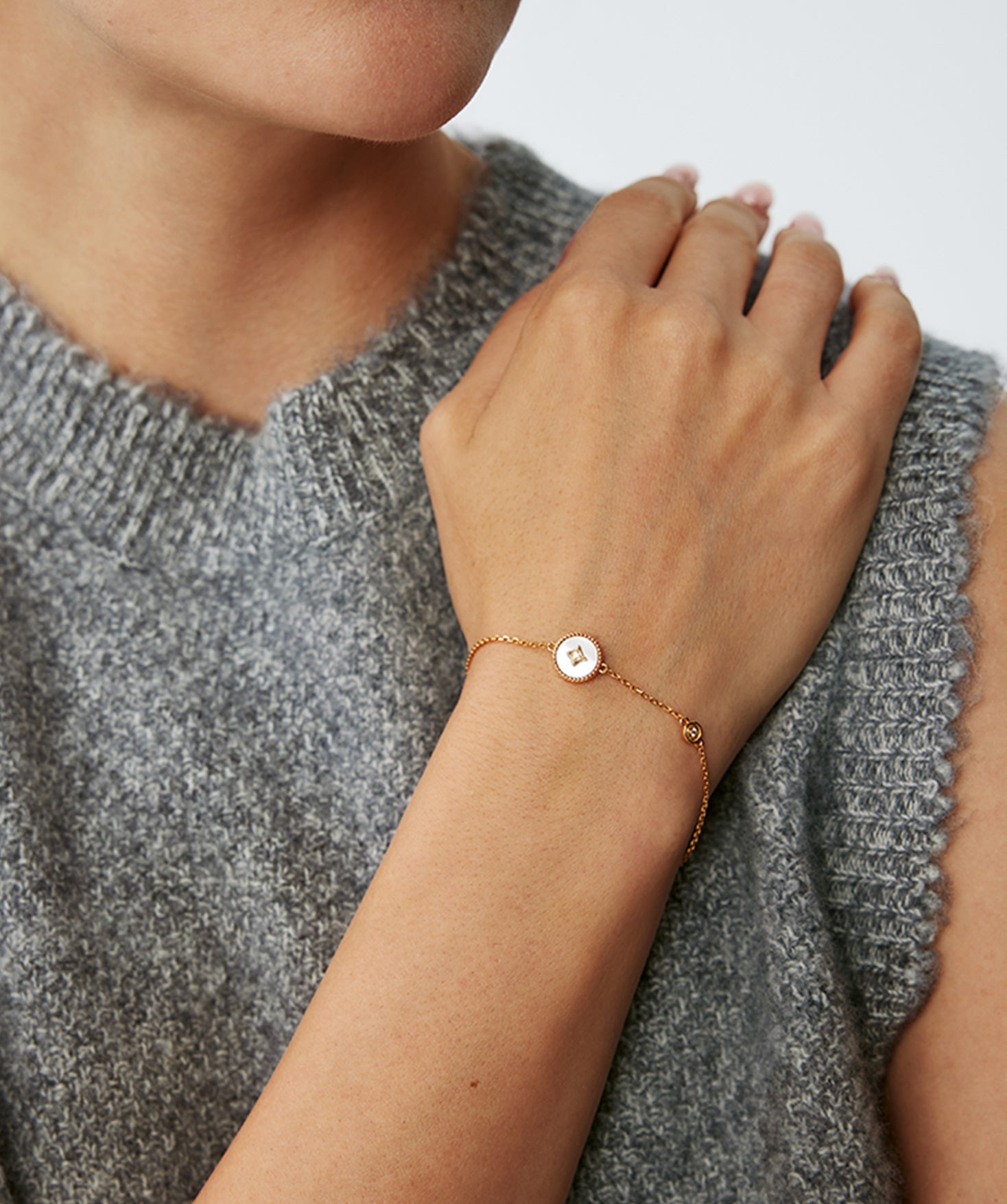 Gold Vermeil Mother of Pearl Bracelet with Pavé Accent – Aura Collection | MaiaMina