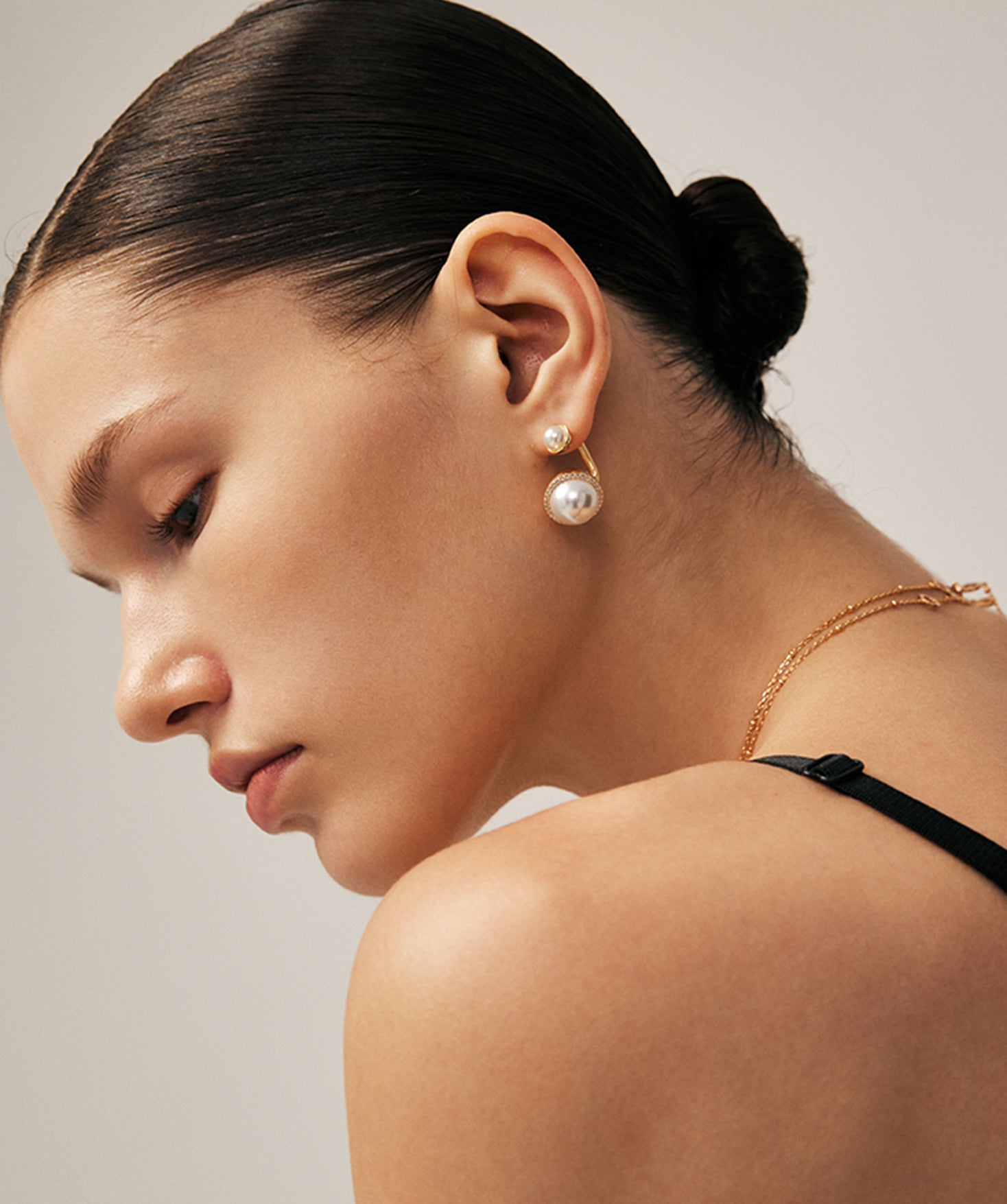 Elegant Pearl Stud Earrings with 18K Gold Vermeil and CZ Halo – MaiaMina