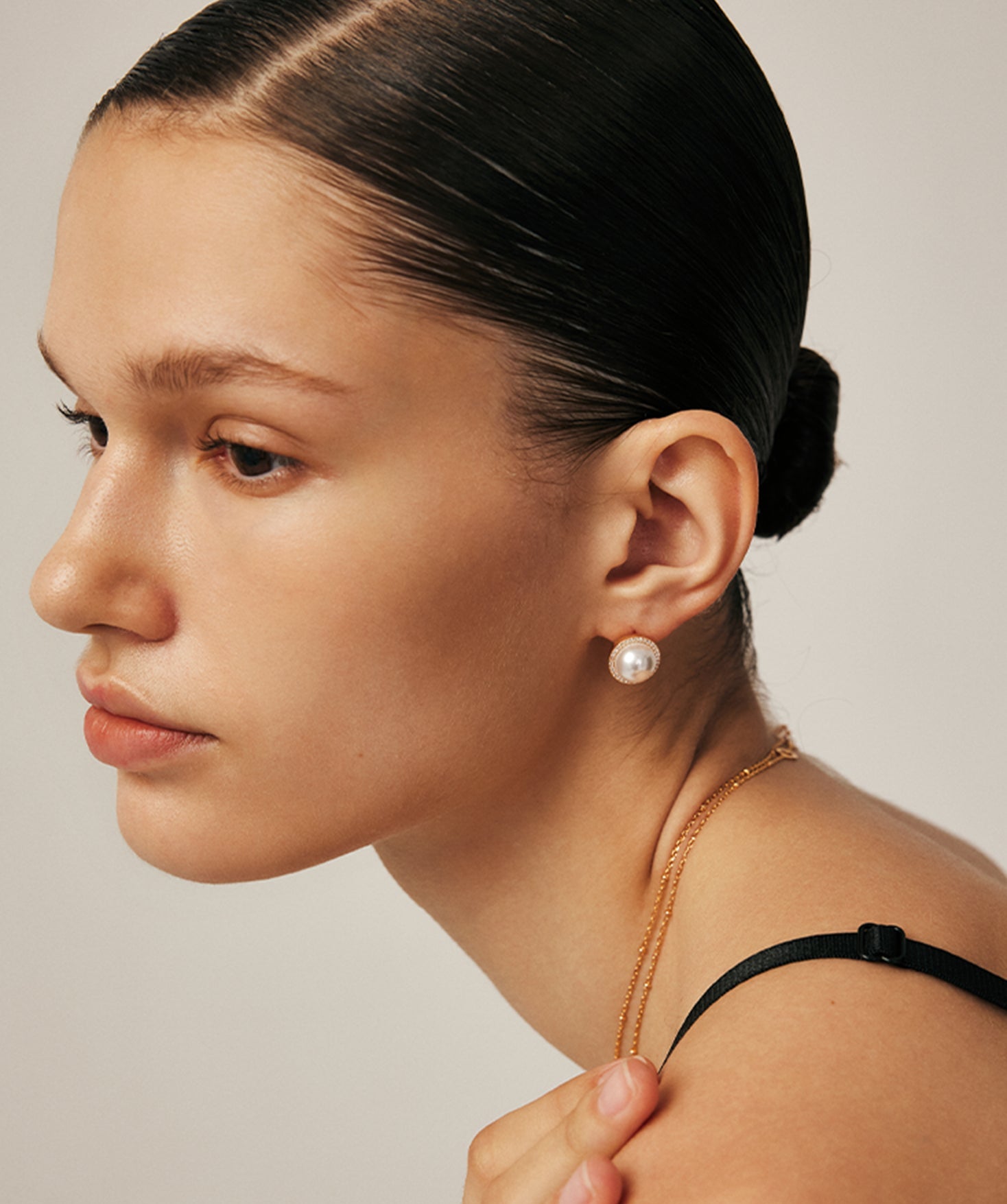 18K Gold Pearl Stud Earrings with Cubic Zirconia for Women – MaiaMina