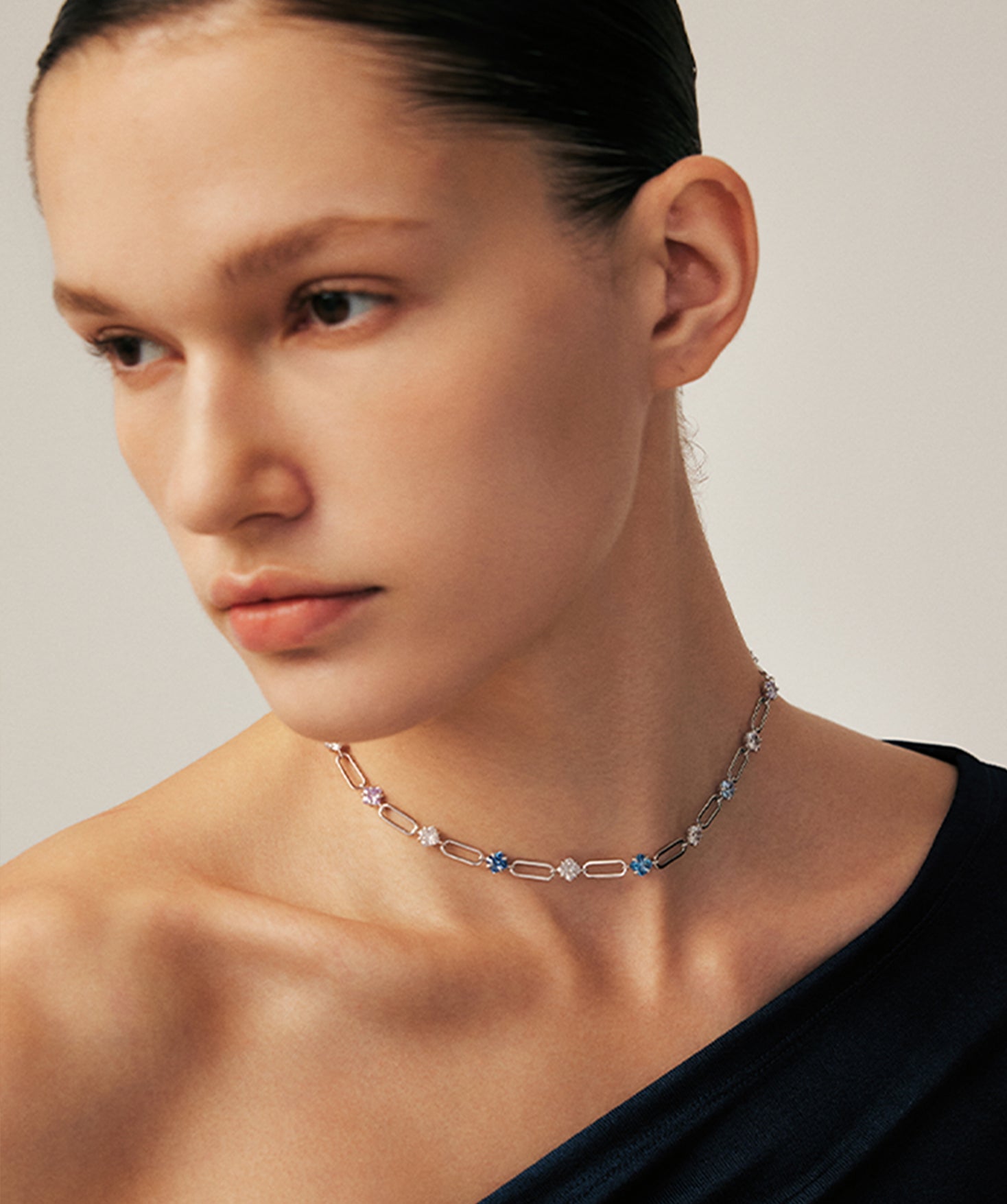 Paperclip Chain Necklace in Rhodium with Blue and Purple Gemstones – Wilda Collection | MaiaMina