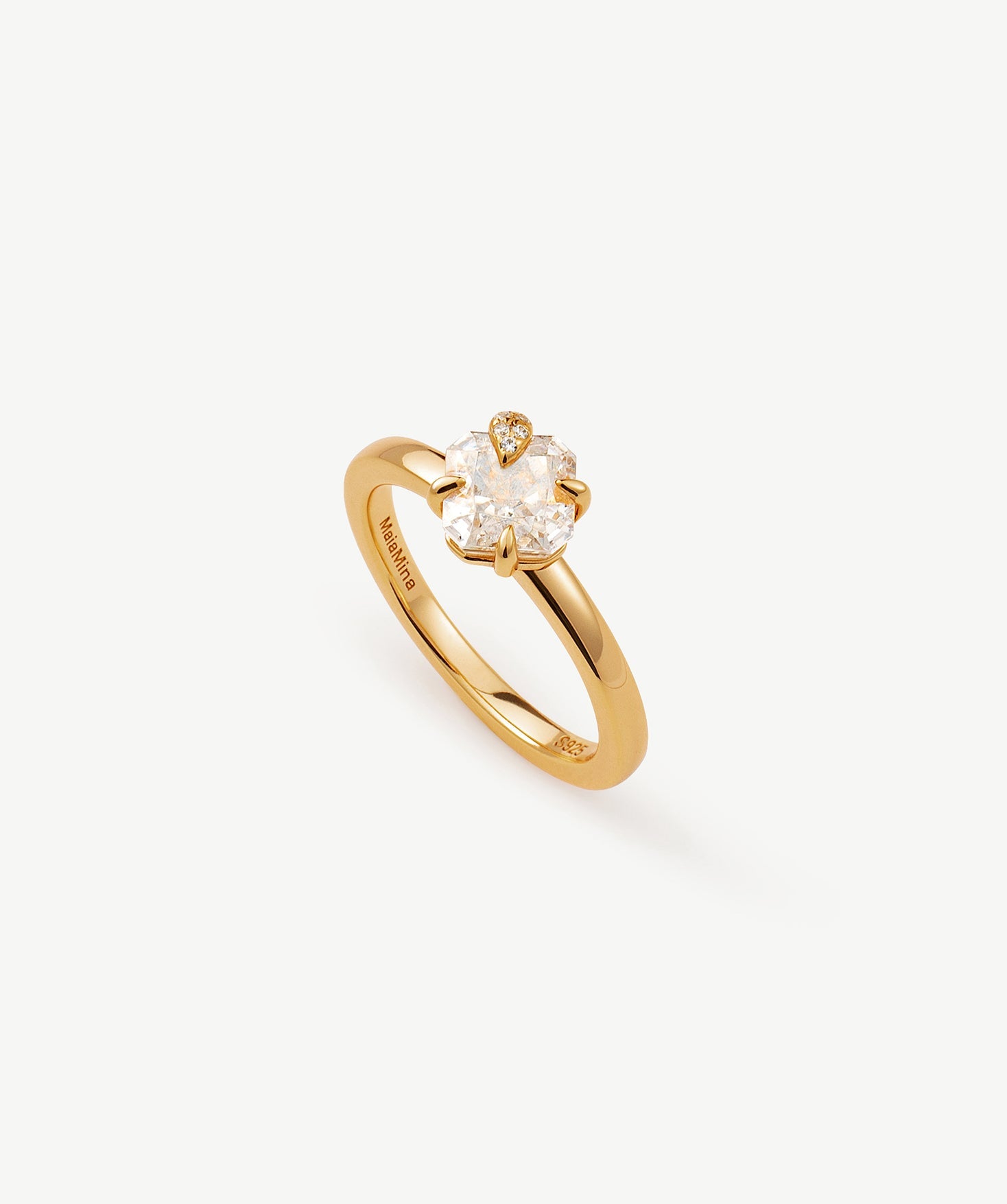 Gold Solitaire Statement Ring with Claw-Set Zircon | Wilda Collection MaiaMina