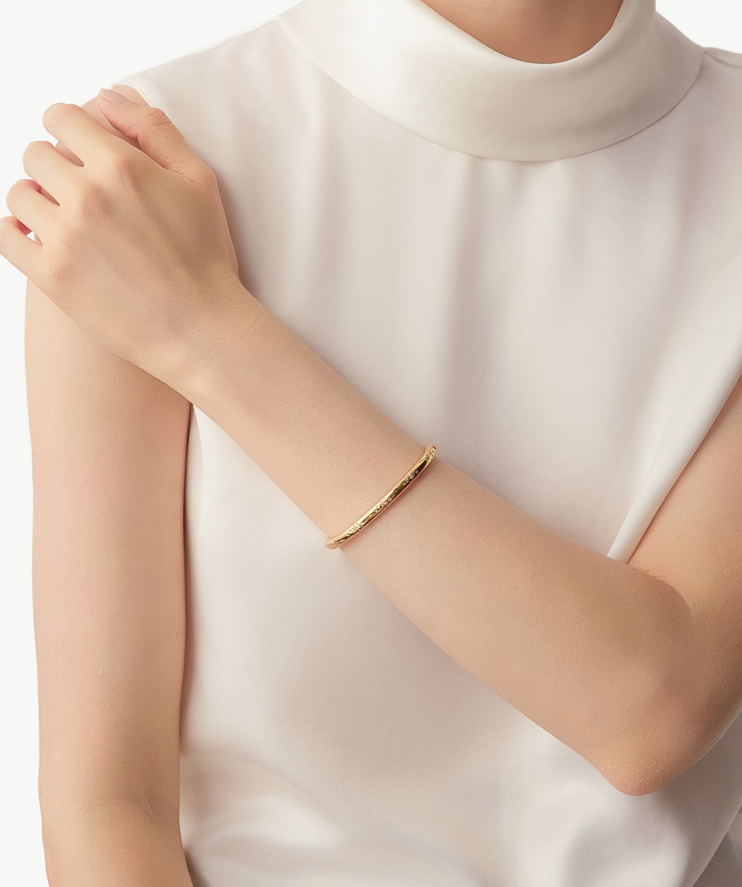 MaiaMina 18K Gold Plated Bangle Bracelet with Zirconia Cetus Collection