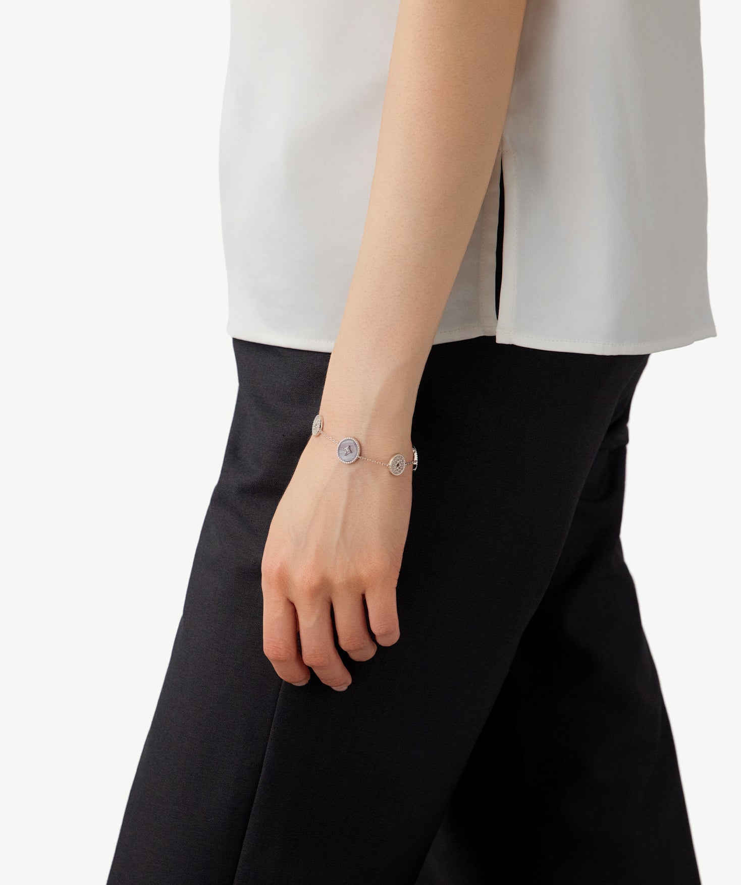 Blue Lace Agate Coin Station Bracelet in Sterling Silver | Aura Collection – MaiaMina