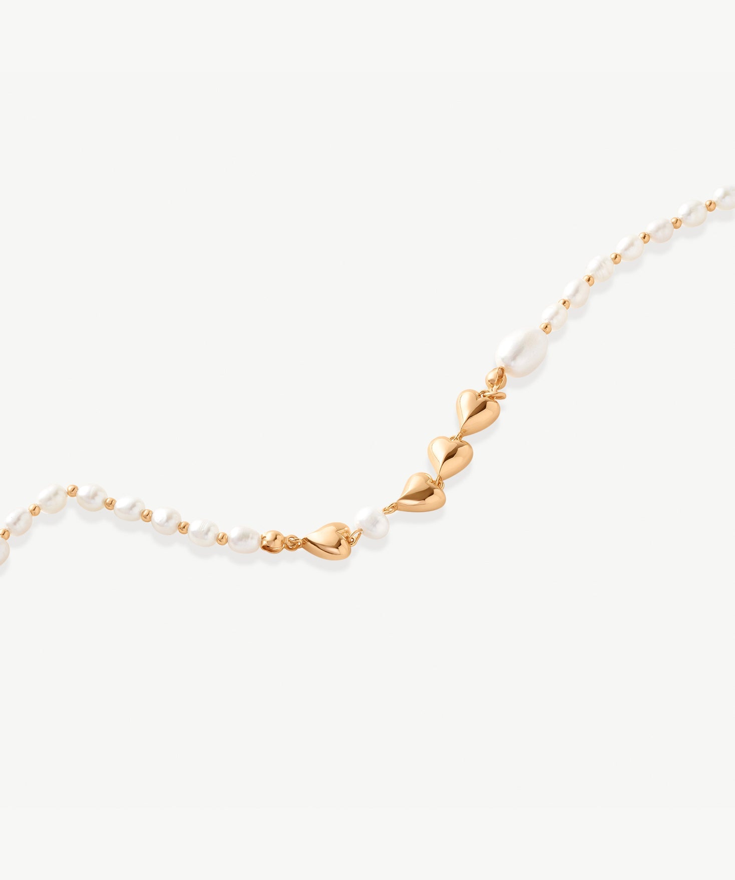 18K Gold Plated Pearl Beaded Puff Heart Necklace – Timeless Elegance | MaiaMina