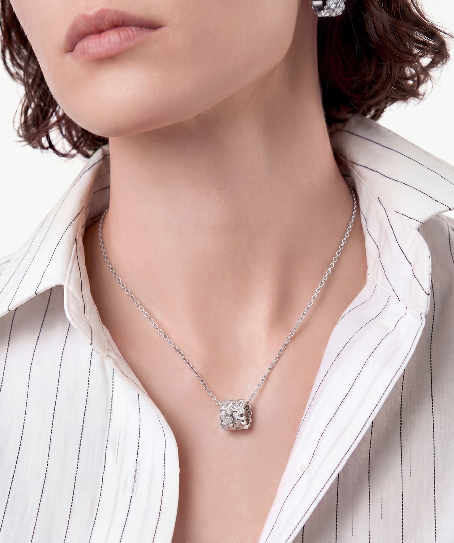 MaiaMina Pendant Necklace Sterling Silver Geometric Link Charm Necklace LYNKA