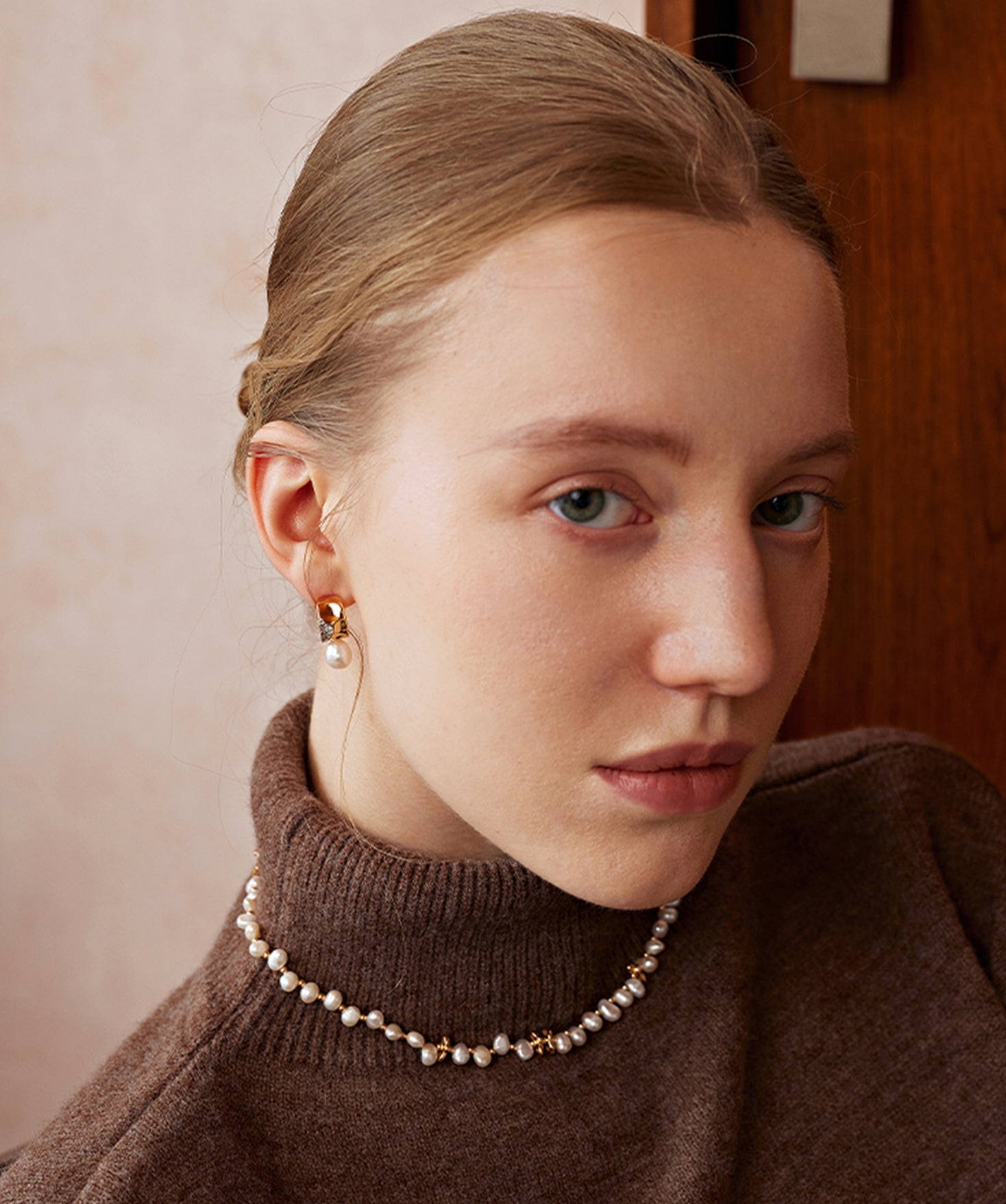 Gold Pearl Pave Mini Hoop Earrings – Sculptural 18K Gold Vermeil Jewelry | MaiaMina