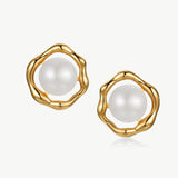 Molten Pearl Wavy Stud Earrings in 18K Gold Vermeil – MaiaMina