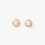 Molten Pearl Wavy Stud Earrings in 18K Gold Vermeil – MaiaMina