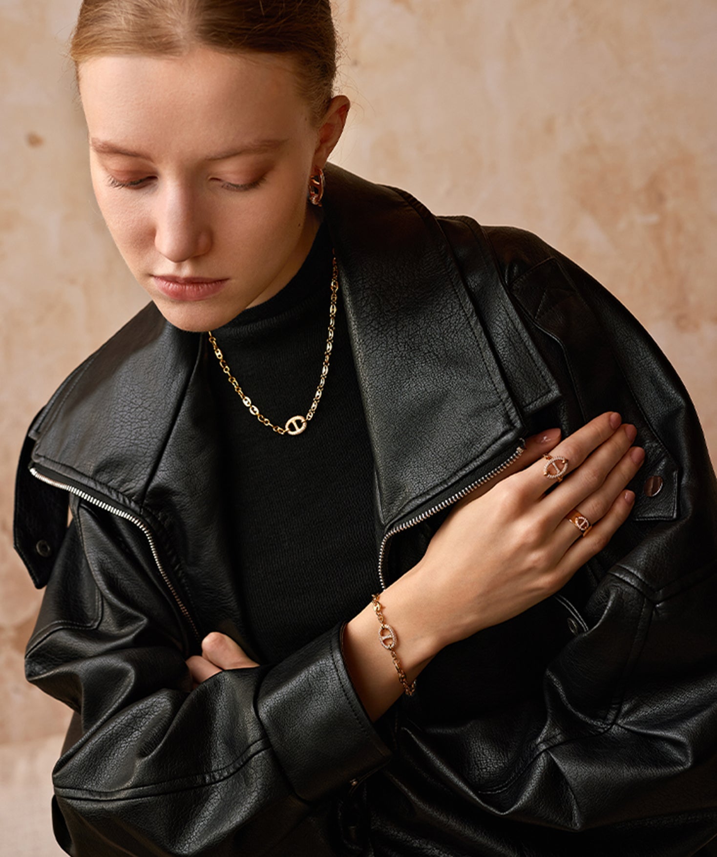 Gold Mariner Chain Bracelet with Pavé Link – 18ct Gold Plated Jewelry | MaiaMina