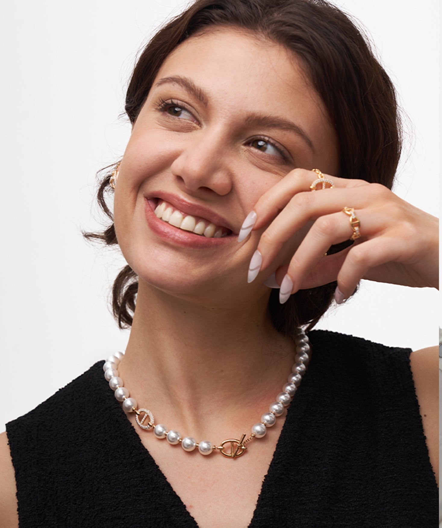 18K Gold Plated Pearl Necklace with Pave Mariner T-Bar - Elegant Everyday Jewelry | MaiaMina